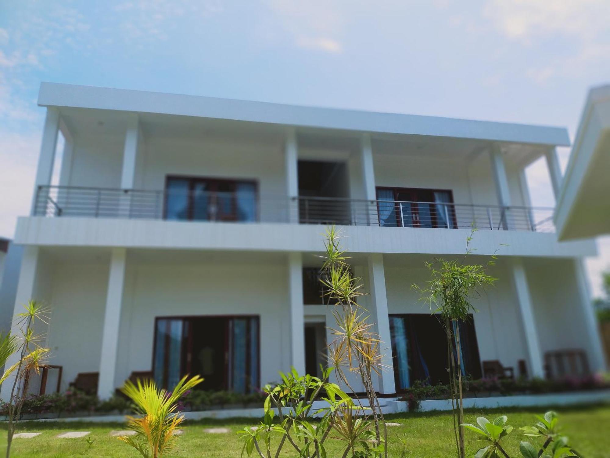The Local Are Guling Villa Kuta  Exterior photo